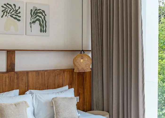 Casa Nido - New 2br Uluwatu, Pool & Rooftop Near Beach! Улувату