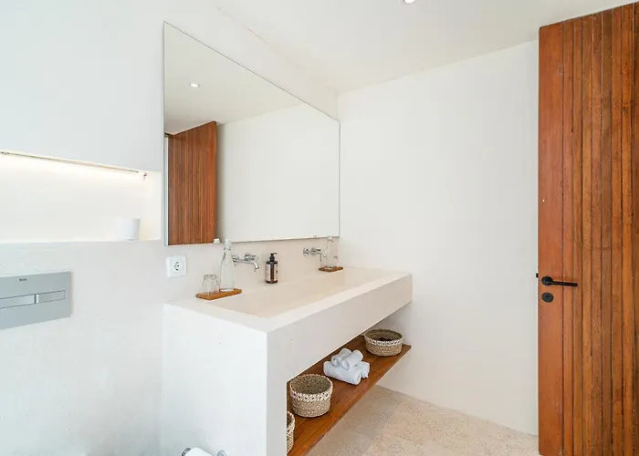 Casa Nido - New 2br Uluwatu, Pool & Rooftop Near Beach!